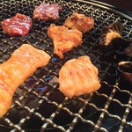 焼肉処　彩 - ホルモン焼き焼き♪('16.08)