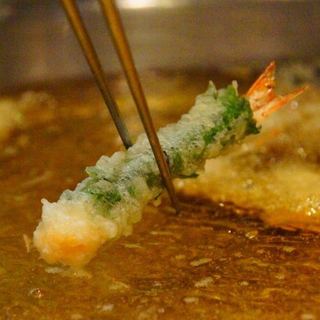 Tempura made with careful attention to oil, batter, and ingredients◆Enjoy seasonal ingredients