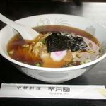 翠月園 - ラーメン 594円