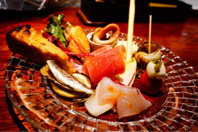 mandou - 大阪车站梅田新地/西班牙酒吧,欧风轻食馆