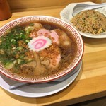 サバ６製麺所 - 中華そばセット ここのやきめしがかなり好み♡