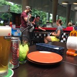 Oriental Western Bistro - あちらの夫婦はここでシンガポールチキンライスを食べちゃうらしい