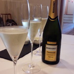 ラ ヴィオレッタ - スパークリングワイン