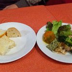 モルトモルト - 前菜とスープとドリンクはブッフェ