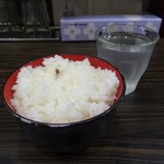 あか坂 わいず製麪 - ライス100円(税込み)