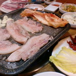 한국관 - サムギョプサル