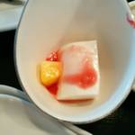 中国レストラン 雪園 - デザート (杏仁豆腐)