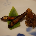 じどりや 穏座 - 鮎の子供とゴリの佃煮UP