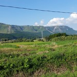 あそ路 - お店のすぐ裏手の光景