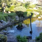 あそ路 - 窓から見える庭園の様子