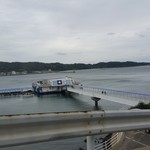 海中魚処 萬坊 - 「海中魚処 萬坊」さんを通りから見たところ、すげえ！