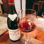 部位ごとに調理法を変える豚肉専門店 グロワグロワ - レニャー ブルゴーニュ ピノ・ノワール 4500円