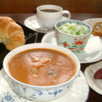 パイプのけむり - 自家製ビーフシチューと手作りケーキのお得なセット（はるにれ：２０００円）