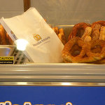 アンティ・アンズ - 40分近く並んでお買い上げ～。