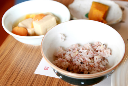 Hyakusai Kenbi Akebi no Mi photo