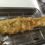 天麩羅処ひらお - 161029福岡　天ぷらのひらお本店　穴子210円。