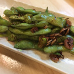 バッチコイ酒場 まるちゅう - 枝豆のガーリック炒め