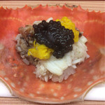 松川 - 渡り蟹の飯蒸し カザフスタン産ベルーガ乗せ
