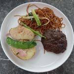 The Qantas Hong Kong Lounge - 