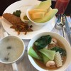 Hotel Nikko - 料理写真:粥、麺、漬物、揚げパン、果物
