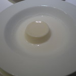 エルミタージュ ドゥ タムラ - アーモンドのブラマンジェ