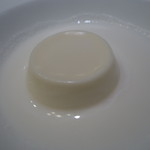 エルミタージュ ドゥ タムラ - アーモンドのブラマンジェ