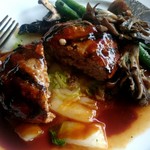 Royal Garden Cafe - 黒毛和牛と黒豚のオーブン焼きハンバーグ