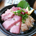 清水港　みなみ  - 日替わり　鮪三昧丼