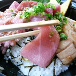 清水港　みなみ  - 本鮪中トロ