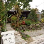 ア フェネステッラ - 外観もステキ