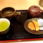 Yamamotoyama - 煎茶とおせんべいのセット