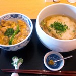 万平 - セットの丼も種類がたくさんあります…♪