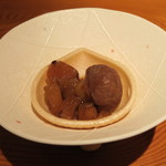 本城 - 林檎と渋皮栗のモナカ　バニラソフトクリーム添え