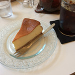 MOMI-CAFE - 