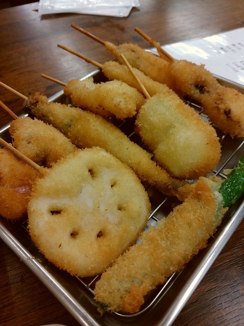 くしかつ 串揚げスタンド HACHIMITSU 錦通り店 （888） - 栄（名古屋
