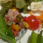 ア ターブル - 紫玉葱やパプリカの爽やかな酸味がマッチ、鰯のマリネ