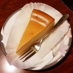 喫茶 俺ん家゛ - ベークドチーズケーキ単品　390円　2016/11
