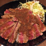 肉と生パスタの店 - A5ランク黒毛和牛のステーキ丼