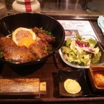 イチャリバルアットホーム - 豚バラ丼