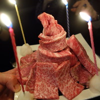 SATOブリアン 本店 - サプライズの肉ケーキ！！