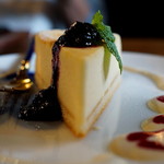 薔薇繪亭 - 料理写真:ベイクドチーズケーキ
2016.10.31