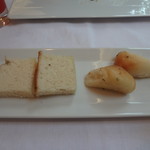 アマルフィイ - 自家製パン