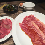 焼肉 ジャンボ 本郷店 - 