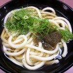 西口うどん - 「昆布うどん」(290円)。