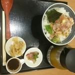 日本橋海鮮丼 つじ半 - 