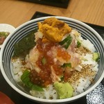 日本橋海鮮丼 つじ半 - 