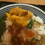 日本橋海鮮丼 つじ半 - 