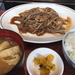 CHIBO - 牛生姜焼き定食