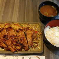 鉄板焼 東洋 - 豚生姜焼き定食