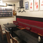 オルフィック バー - 店内ではCD販売もしております。